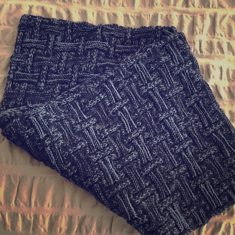 Infinity scarf
